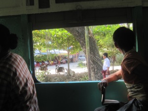 life through the train windows, rickshaw and sleepy drivers